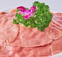 Sliced Pork Kidney with Big Knife