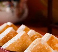 Triangle Rice Cake
