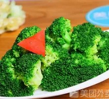 Crisp Broccoli Salad