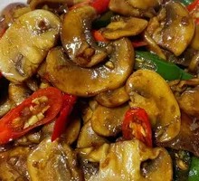 Stir-fried Fresh Oyster Mushrooms
