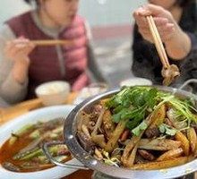 Spicy Pork Intestines Stir-fry