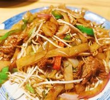 Beef Stir-Fried Rice Noodles