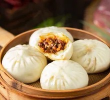 Saucy Pork Steamed Buns