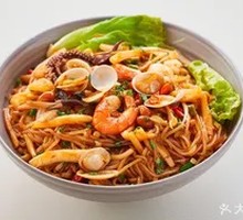 Signature Seafood Stir-Fried Luosifen