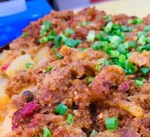 Steamed Pork Intestine with Rice Flour