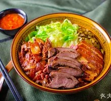 Pork Trotter and Heart Rice