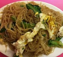 Cantonese Egg Fried Rice Noodles