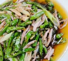 Spicy Pepper and Intestine Stir-fry