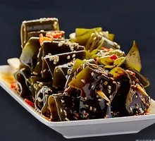 Seaweed and Mixed Sauce Sour Spicy Noodles