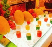 Freshly Squeezed Fruit and Vegetable Juice