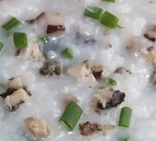 Black Chicken and Mushroom Porridge