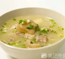 Pork Trotter and Radish Soup