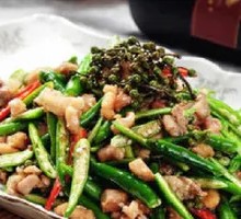 Green Pepper Pork Shank