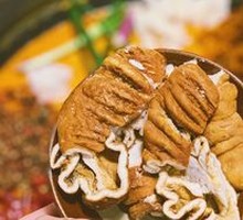 Braised Pork Intestines with Spicy Flavor