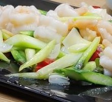 Asparagus Stir-Fried with Shrimp Balls