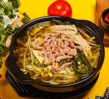 Sour Cabbage and Pork Noodles