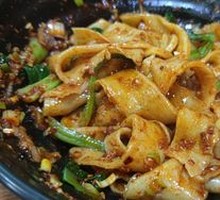 Oil-Poured Hand-Torn Noodles