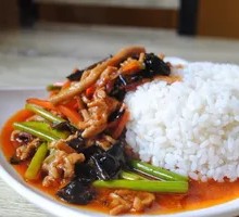 木耳肉丝盖饭