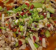 Stir-fried Loofah with Bullfrog