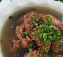 Kelp Braised Pig's Trotters