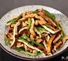 Fried Tofu Skin with Pork Strips