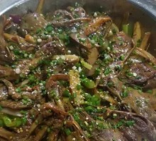 Duck Head and Duck Feet Platter