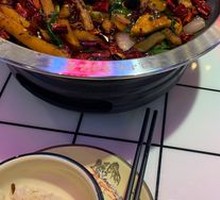 Spicy Beef and Intestines in Dry Pot