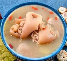 Lotus Root and Pig Trotter Soup