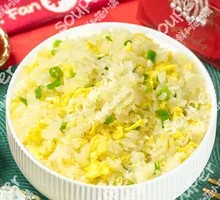 Stir-Fried Rice with Eggs