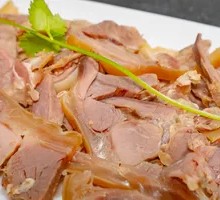 Lamb with Skin