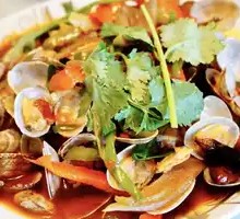 Spicy Stir-Fried Clams