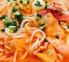 Spicy and Sour Chicken Claw Hot Pot Noodles
