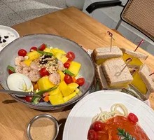 Thick-cut Mango Sandwich