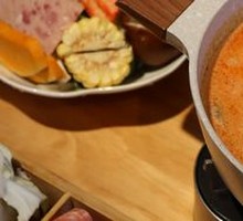 Thai Tom Yum Soup Pot