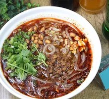 Spicy Dan Dan Noodles with Pork Sauce