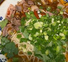 Sichuan-style Pepper Chicken Offal Noodles