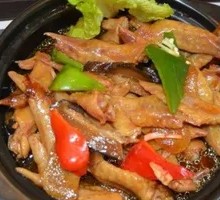 Braised Chicken Wing Tips with Enoki Mushrooms