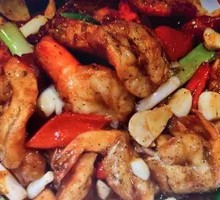 Black Pepper Stir-Fried Shrimp with Scallions