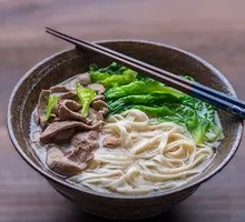 Sour Cabbage Pork Liver Noodles