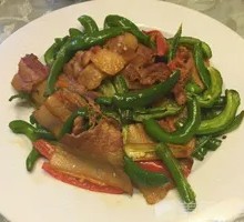 Spicy Pepper Stir-Fried Pork