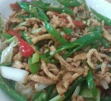 Bell Pepper and Shredded Pork