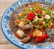 Sichuan-style Pepper Chicken Offal Noodles