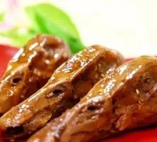 Freshly Boiled Duck Heads