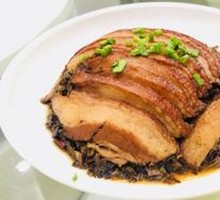 Braised pork with glutinous rice