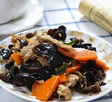 Wood Ear Mushroom and Pork Shreds