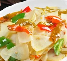 Sichuan-style Pickled Pepper Potato Slices