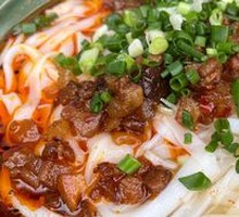 Small Fish Tuo Sauce Rice Noodles