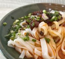 Small Fish Tuo Rice Noodles