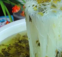 Sour Cabbage and Vermicelli Soup