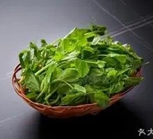 Fresh Pea Shoots